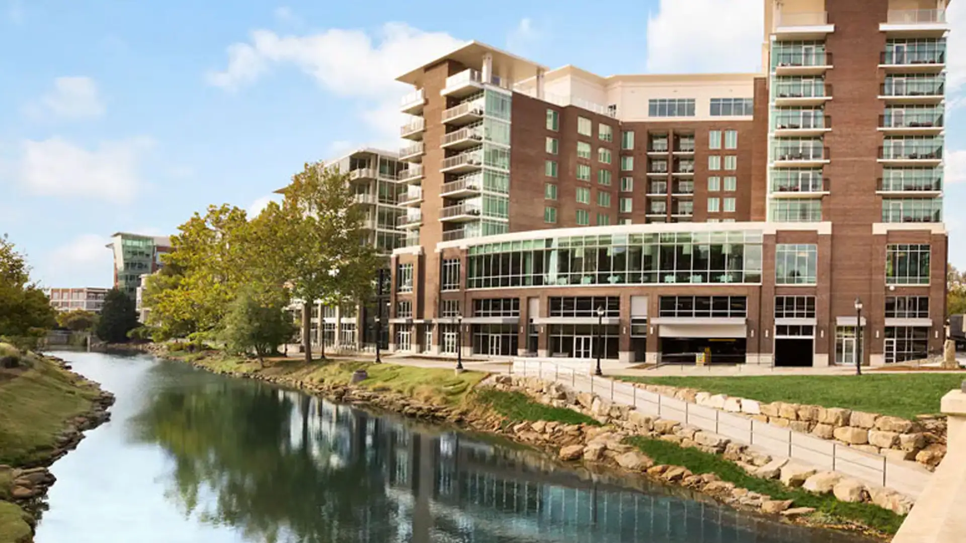 Embassy Suites Greenville Downtown Riverplace